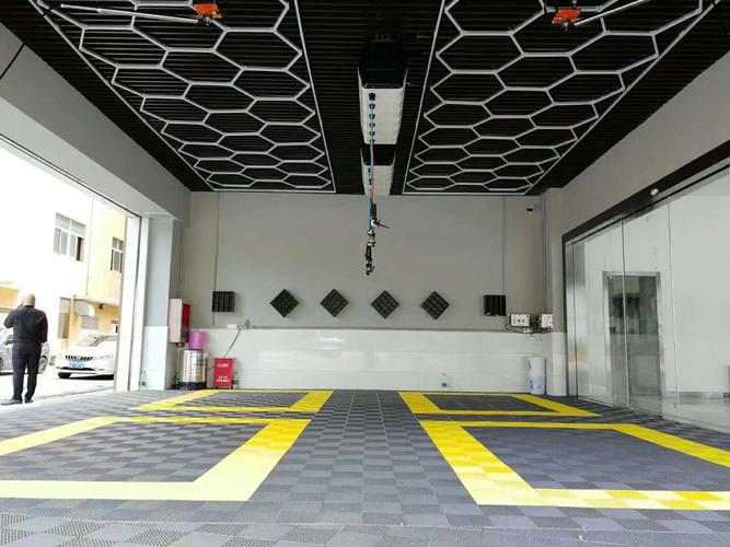 开一家汽车装饰、美容及维修店，都需要做哪些准备，新店装修好要做什么准备工作。 开一家汽车装饰、美容及维修店，都需要做哪些准备，新店装修好要做什么准备工作。 二手房