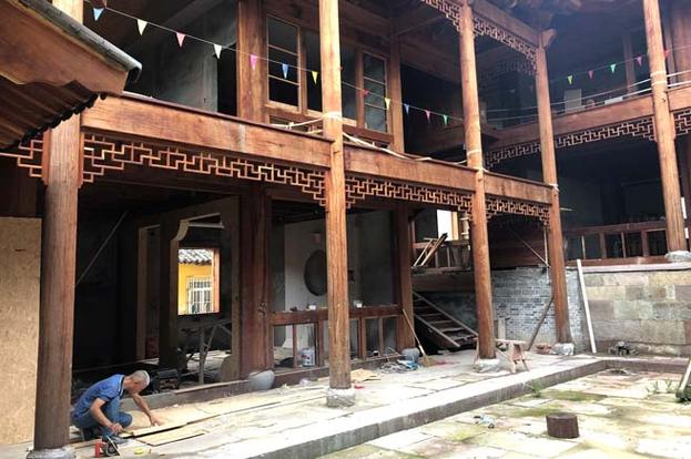 装修农村祠堂的工人需要注意什么,建房装修准备什么材料好。 家居装饰 装修农村祠堂的工人需要注意什么,建房装修准备什么材料好。 装修农村祠堂的工人需要注意什么,建房装修准备什么材料好。 家居装饰