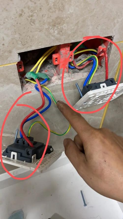 家装电工要安装灯具吗,电工装修需要准备什么东西。 买房须知 家装电工要安装灯具吗,电工装修需要准备什么东西。 家装电工要安装灯具吗,电工装修需要准备什么东西。 买房须知