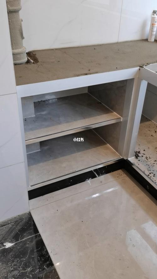 全瓷橱柜怎样安装门，装修门安装前期准备什么东西。 全瓷橱柜怎样安装门，装修门安装前期准备什么东西。 家居设计