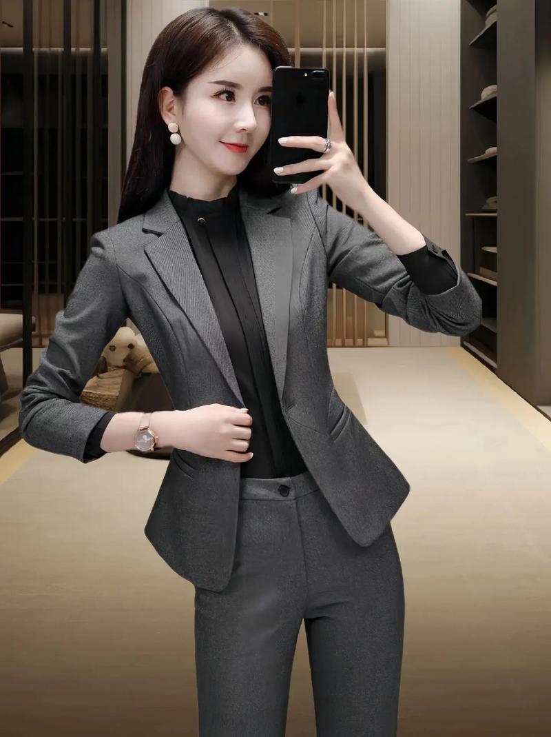 秋冬餐饮工作服,西装修身，时尚与适用的完美结合 秋冬餐饮工作服,西装修身，时尚与适用的完美结合 家居设计